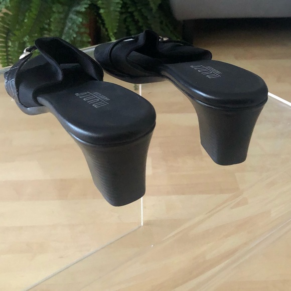 MUNRO AMERICAN Jill Black Wedge Stretch Slides 9.5 - Picture 6 of 12